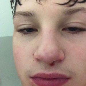 Meet your Posher, Max